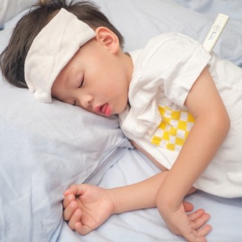 Anak Kejang dan Demam, Apakah Perkembangan Otaknya Terganggu?  