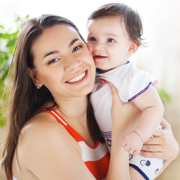 5 Cara Membuat Anak Tertawa