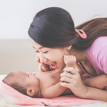 Untuk Ayah dan Bunda Baru, Ini 2 Cara Memandikan Bayi