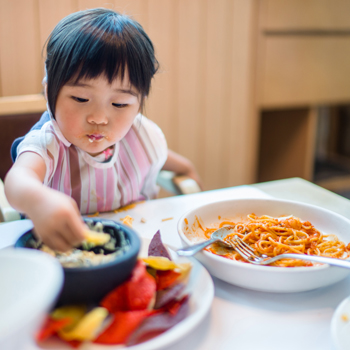 Balita Senang Makanan Pedas, Amankah?