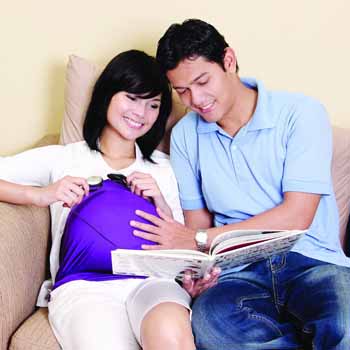 5 Hal yang Wajib Diperhatikan saat Mengajak Istri yang hamil Bepergian