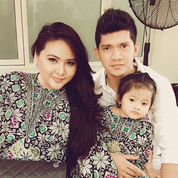 Iko Uwais, Ayah Super yang Senang Memanjakan Anak