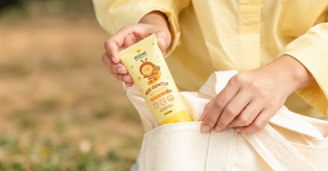 Orang tua juga sebaiknya tidak terpaku pada banyaknya kandungan dalam sebuah produk. Kebutuhan kulit setiap anak dapat berbeda. 