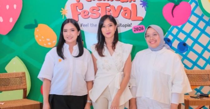 Foto 1. (Kanan -Kiri) Audrie Napitupulu, Co-CEO Parentalk & Co-Chairman Parentalk Festival, Saskhya Aulia Prima, M.Psi., Psikolog dan Nadya Fitri, Senior Brand Manager Indomilk Kids, pada Press Conference Road to. Foto: Dok. Istimewa 