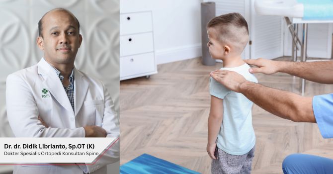anak menjalani pemeriksaan tulang belakang oleh dokter ortopedi di rumah sakit 