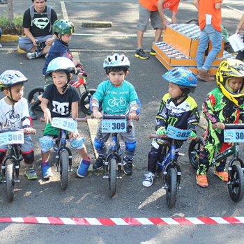 London Taxi Kick Bike Competition