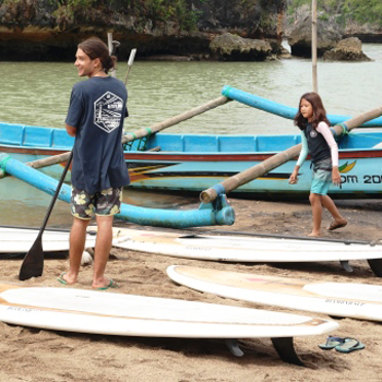 Karya Spesial Mira Lesmana dan Riri Riza 