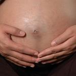 Kena Hernia Bisa Melahirkan Normal?