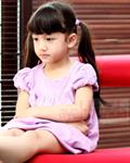 Balita Tak Mau Dipeluk 