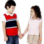 Melatih Anak Berteman