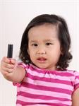 Tak Perlu Panik Melihat Anak Berdandan