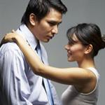 Suami-Istri Sukses Hadapi Krisis