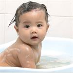 Membiasakan Anak Mandi Air Dingin 