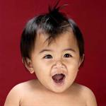 Membersihkan Lidah Bayi