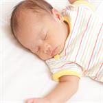 Bayi Senang Tidur Miring