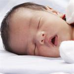 Bayi Tidur Miring Terus 