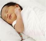 Cara Benar Bedong Bayi