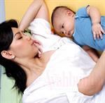 Aman Tidur Bersama Bayi 