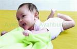Merangsang Indera Peraba Bayi 