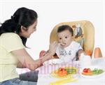 Tips Memberi Makan Bayi