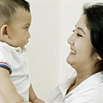 Cara Gampang Ajak Bayi Bicara